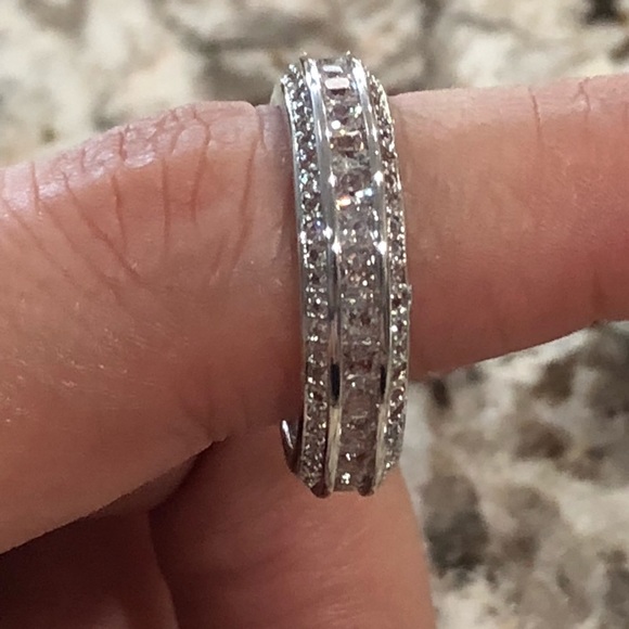 New Item✨ Brandy Crystal Ring ♥️ - Picture 7 of 7